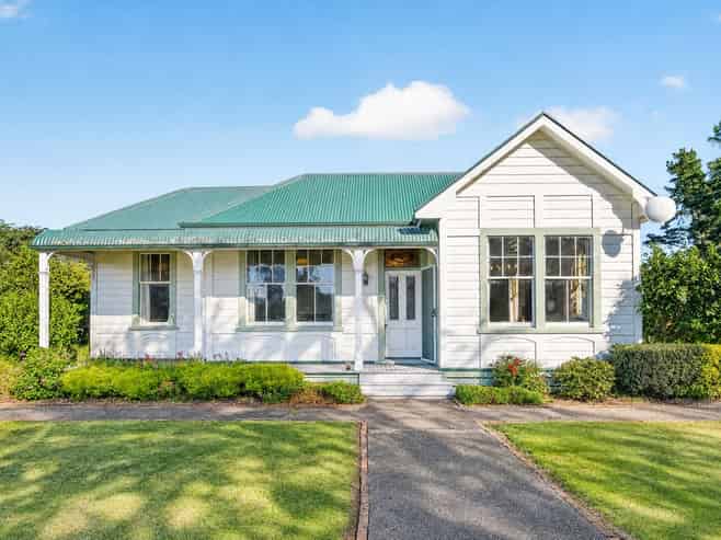 52 Longwood East Road, Featherston
