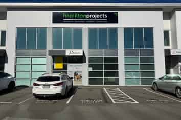Office/Showroom Space with Everything You Need