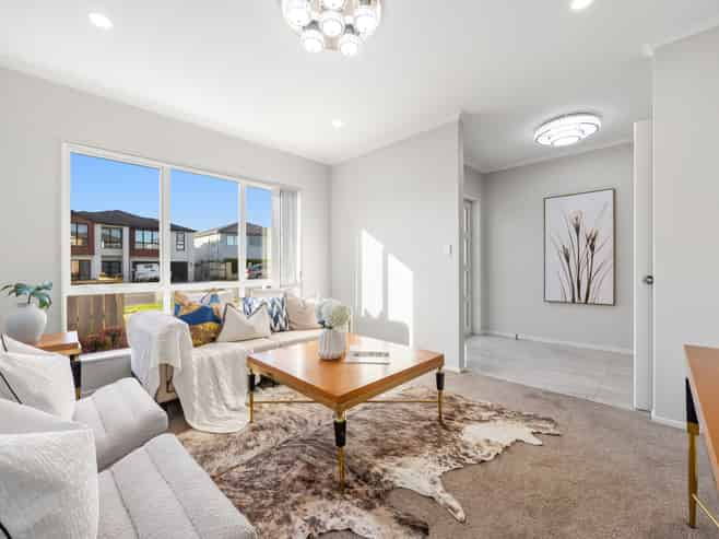 8 Ballinabreen Road, Flat Bush