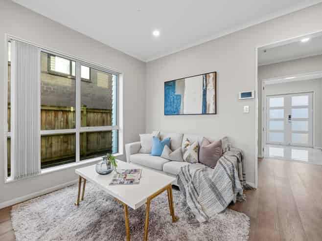 8 Ballinabreen Road, Flat Bush