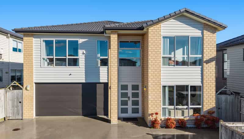 8 Ballinabreen Road, Flat Bush