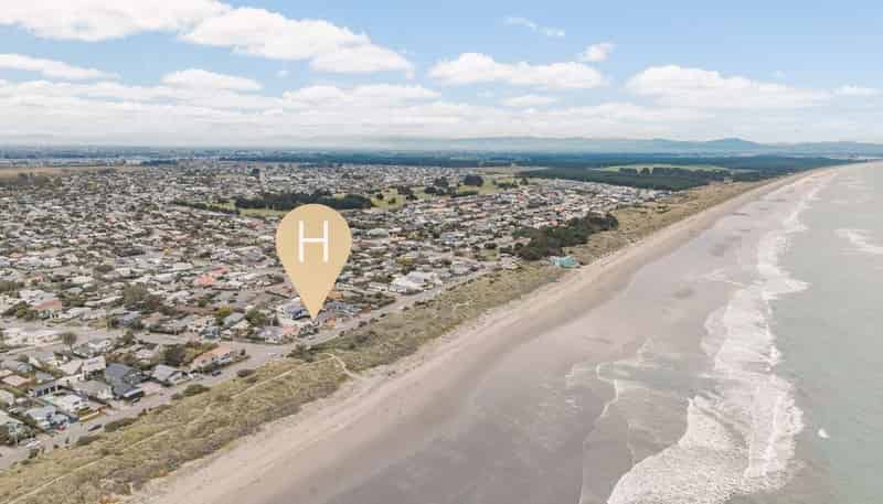 2/22 Marine Parade, North New Brighton