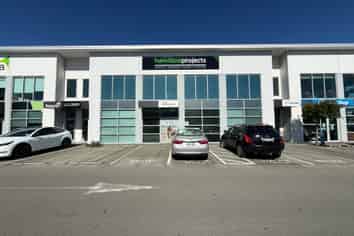 Office/Showroom Space with Everything You Need