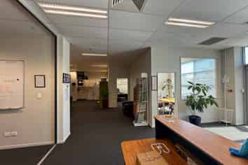 Office/Showroom Space with Everything You Need