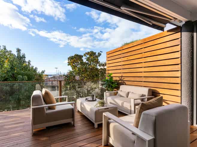 2/10 St Georges Bay Road, Parnell