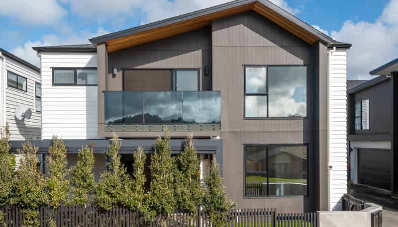 1D Lemon Grove Lane, Greenhithe