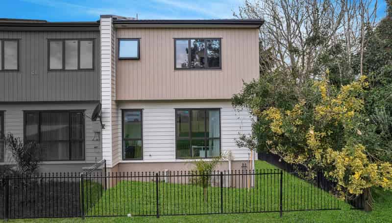 64F Coxhead Road, Manurewa