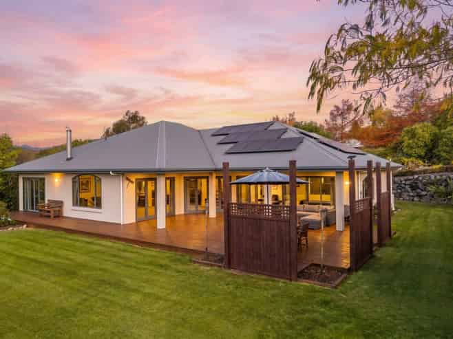 89 Totara View Road, Wakefield