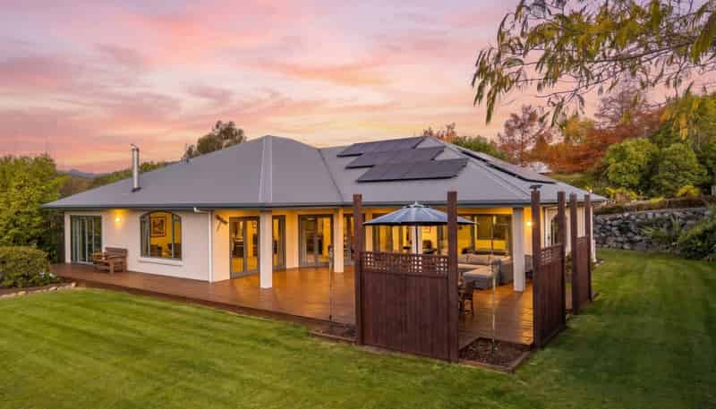 89 Totara View Road, Wakefield