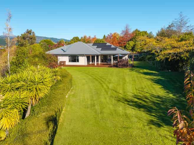 89 Totara View Road, Wakefield