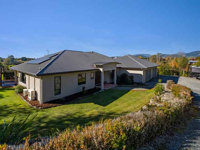 89 Totara View Road, Wakefield