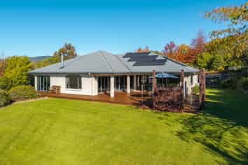 89 Totara View Road, Wakefield