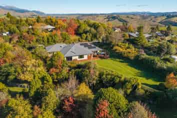 89 Totara View Road, Wakefield