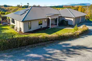 89 Totara View Road, Wakefield