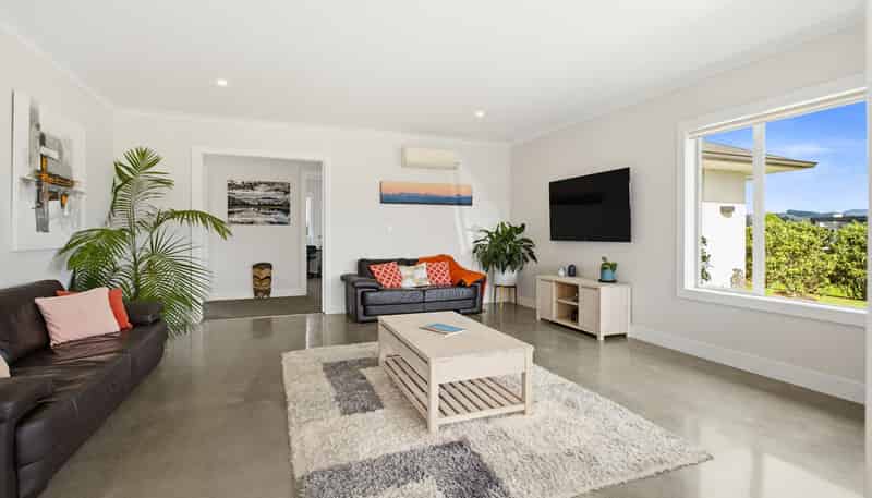 14 Topping Place, Whitianga