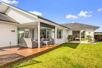 14 Topping Place, Whitianga