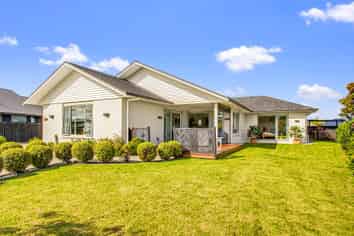 14 Topping Place, Whitianga