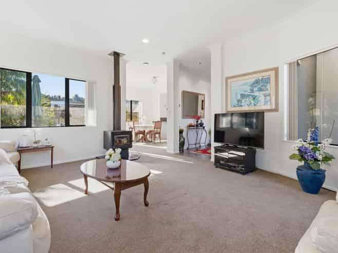 3 Lisa Place, Brookfield