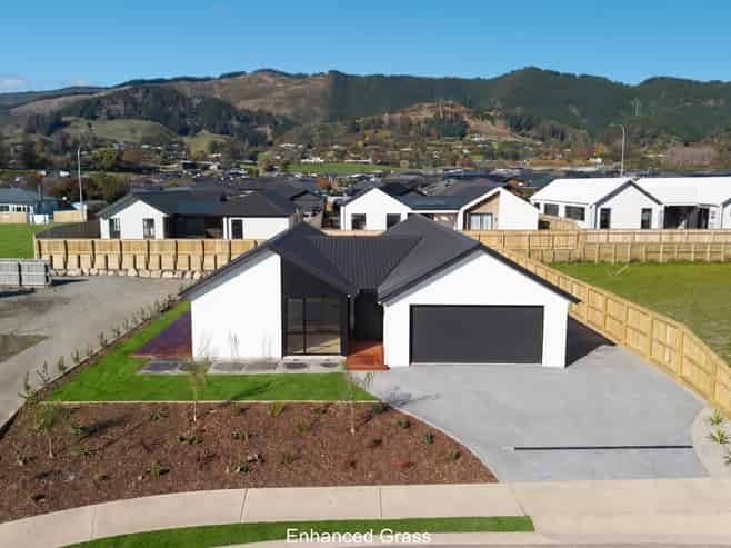 21 Greenway Crescent, Richmond