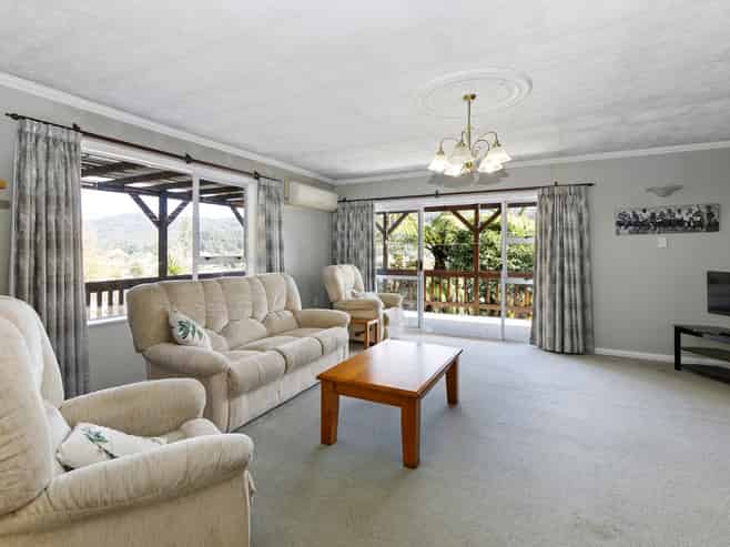 16 and 18 Faris Crescent, Wainuiomata