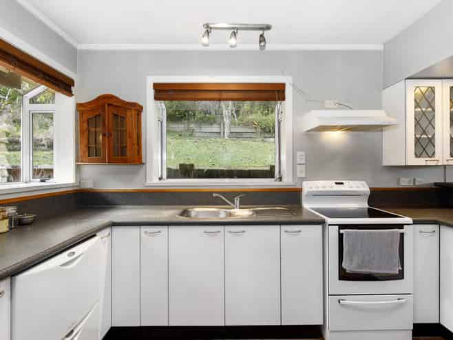 16 and 18 Faris Crescent, Wainuiomata
