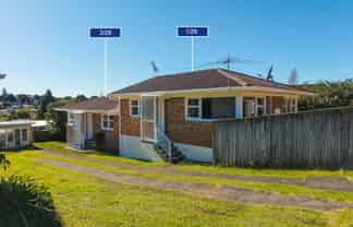 1&2/29 Eban Avenue, Hillcrest