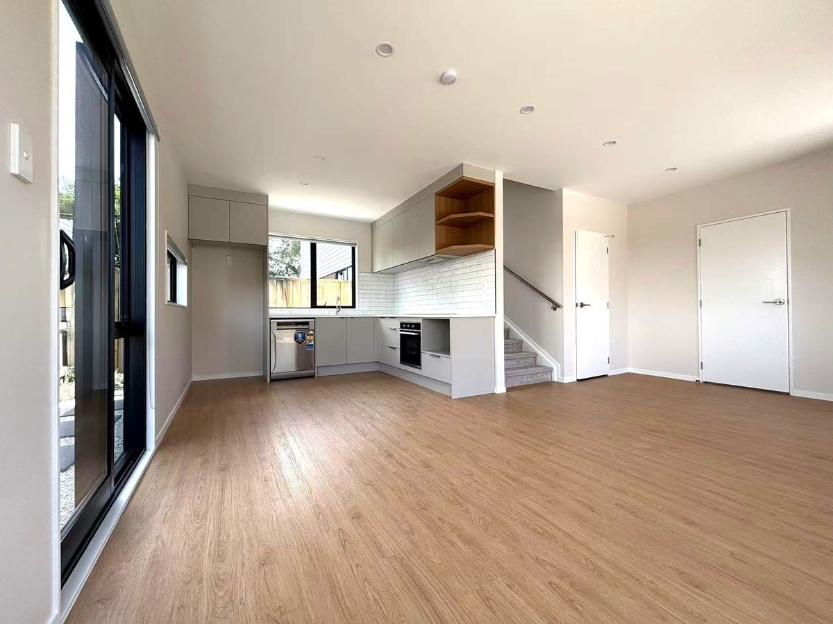 New Bulid 4 Bedroom Home in One Tree Hill - Vista 2