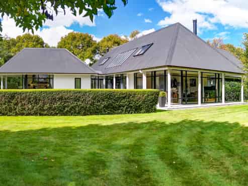 19 Western Line, Westmere