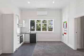 2/153 Wainui Road, Kaiti