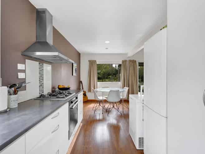 Taranaki - Address withheld