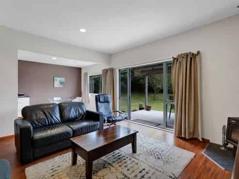 Taranaki - Address withheld