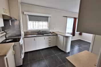 6 Netherlands Avenue, New Lynn