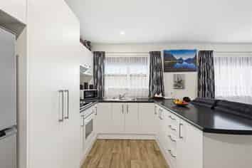 258b Breezes Road, Aranui