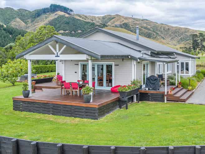 245 Wallace Road, Levin