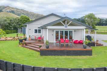 245 Wallace Road, Levin