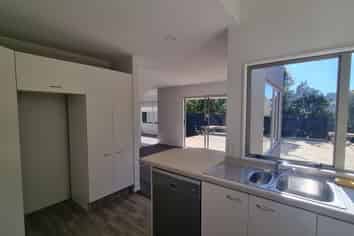 80A Frederick Street, Hillsborough