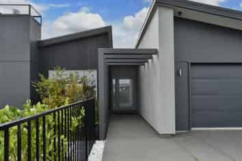 1 Blue Jacket Drive, HALSWELL
