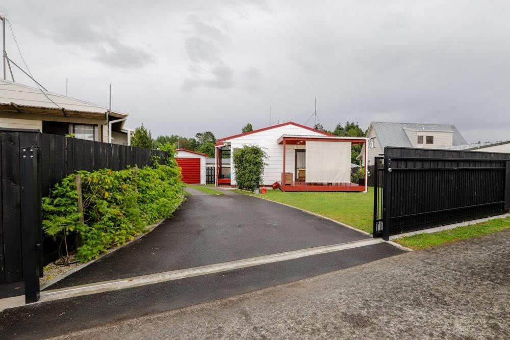 Beautiful 2BR house with North facing Deck - Aanzicht 2