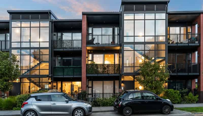 203/38C Fraser Avenue, Northcote