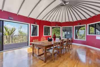 442/454 Scenic Drive, Waiatarua