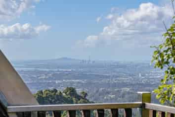 442/454 Scenic Drive, Waiatarua