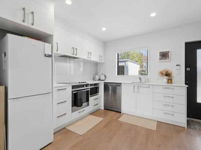 24 Tautaiao Lane, Papakura