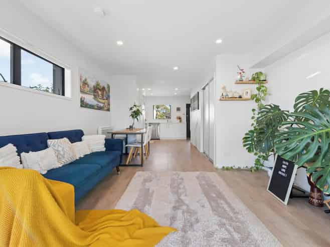 24 Tautaiao Lane, Papakura