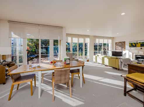 2/1 Acmena Lane, Pakuranga Heights