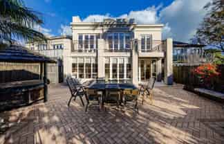 2/1 Acmena Lane, Pakuranga Heights