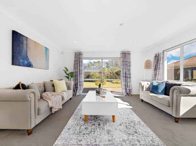 12 Lantern Court, Henderson