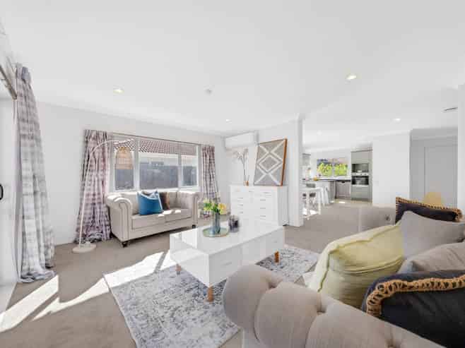 12 Lantern Court, Henderson