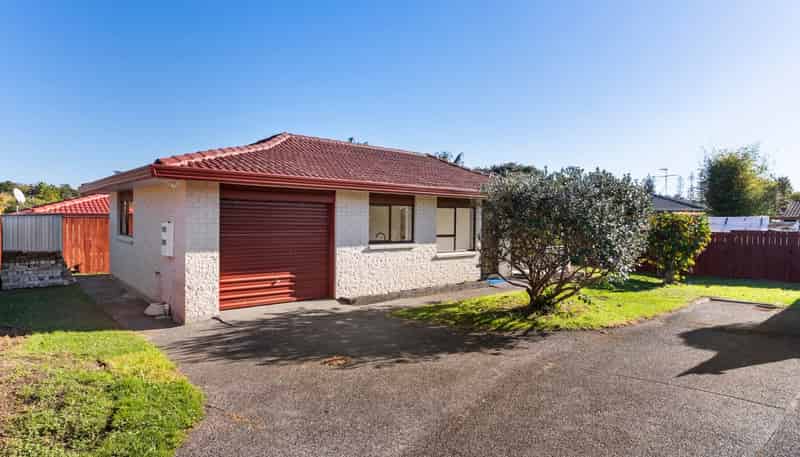8/4074 Great North Road, Glen Eden