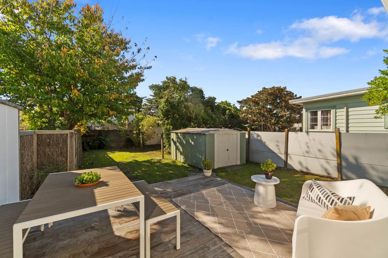 Home & Income in MAGS Zone -Price Reduced $355,000 - Ansicht 3