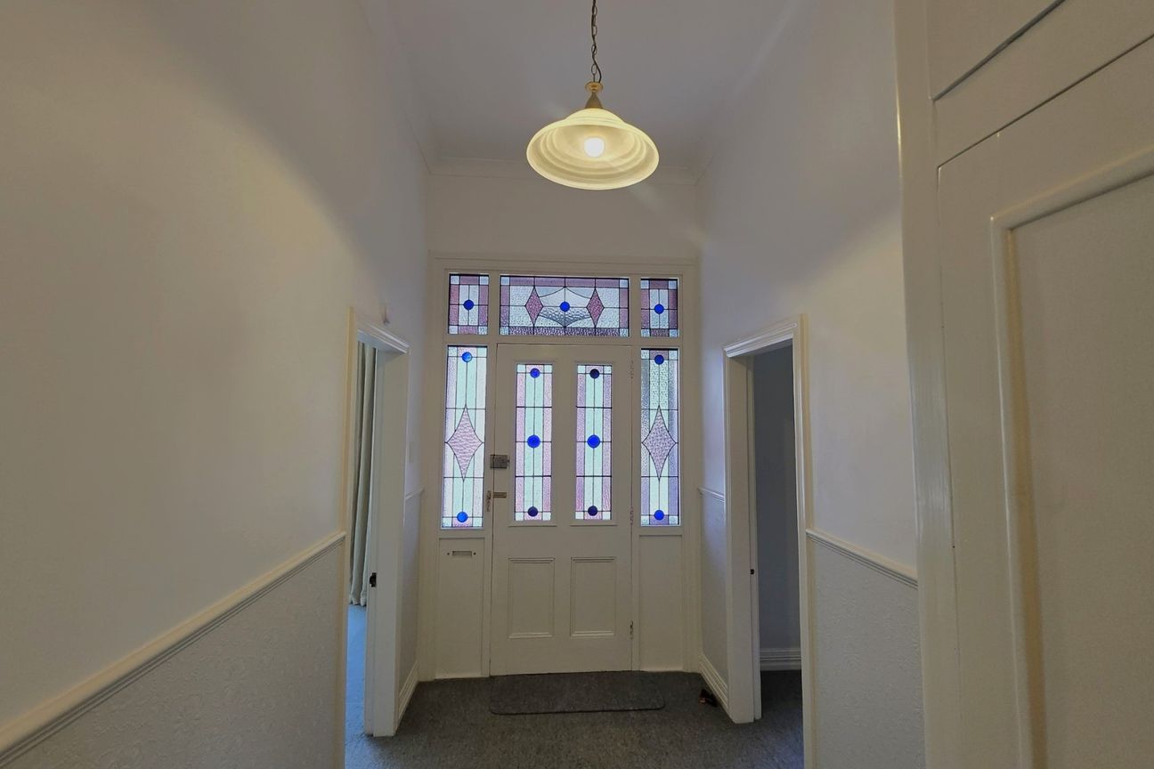 Short-Term Coastal Living in the Heart of Petone – 6–7 Month Tenancy Available - Widok 3